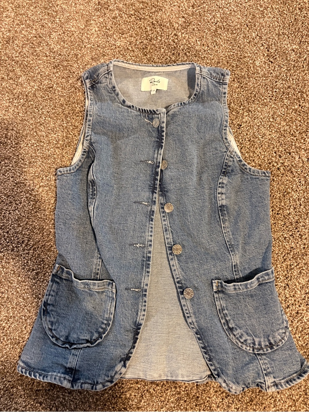 Portola vest- blue eyed girl
